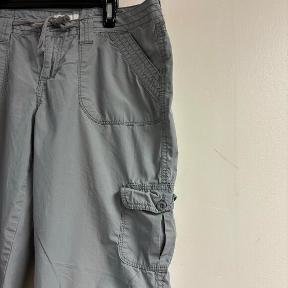 Y2K Low Rise Cropped Cargo Utility Capri Pants - Picture 2 of 6